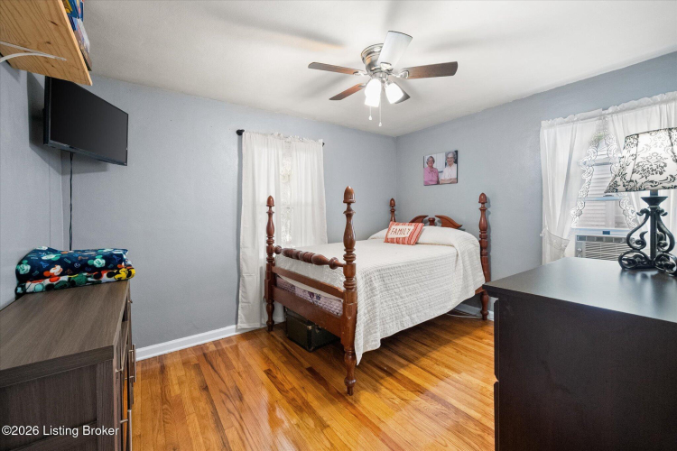 Listing Image 14