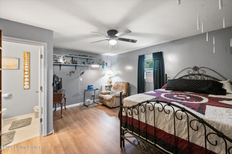 Listing Image 21