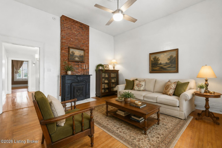 Listing Image 7
