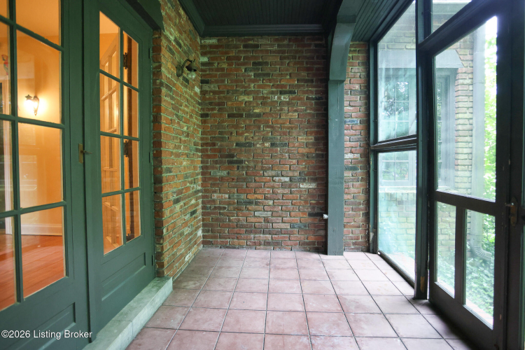 Listing Image 25