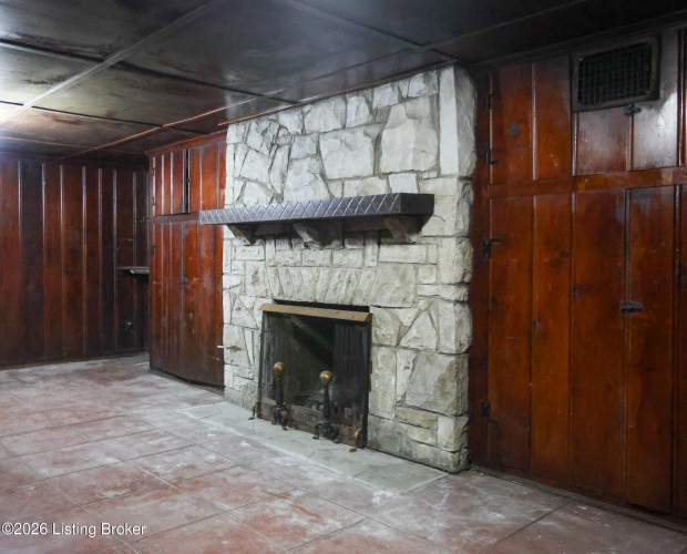 Listing Image 40