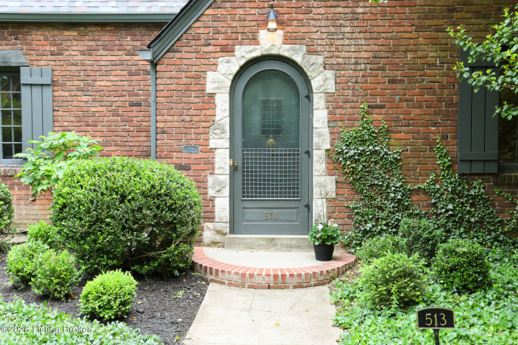 Listing Image 5
