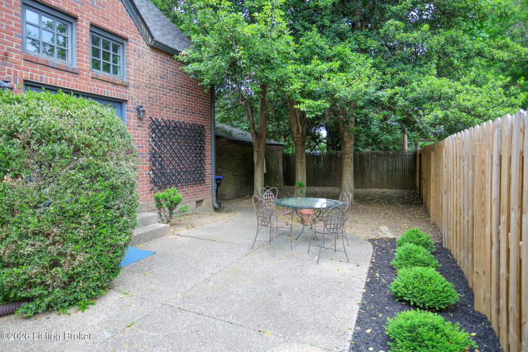 Listing Image 44