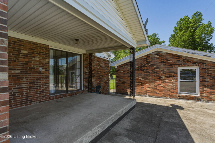 Listing Image 5
