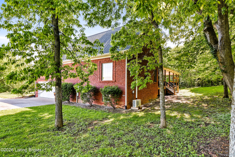 Listing Image 79