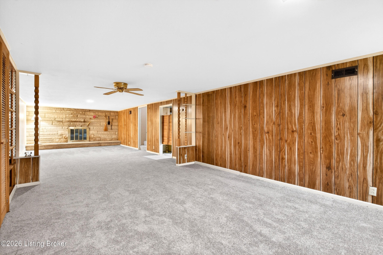 Listing Image 37