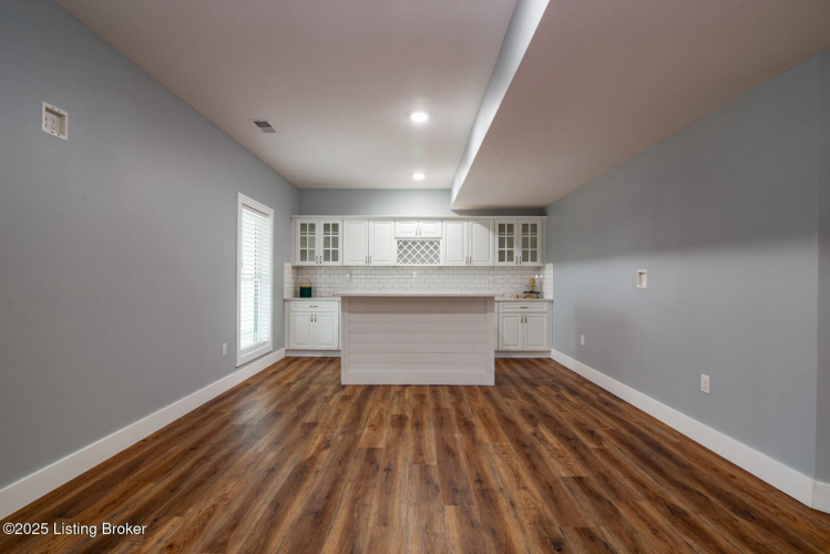 Listing Image 57