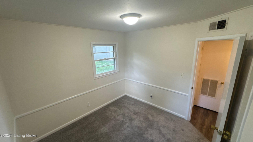 Listing Image 30