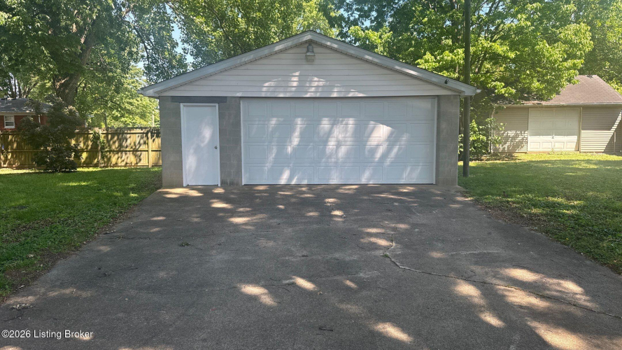 Listing Image 48