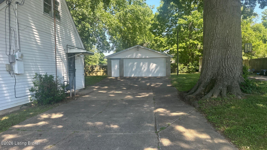 Listing Image 52