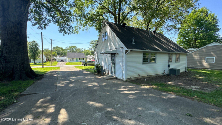 Listing Image 63