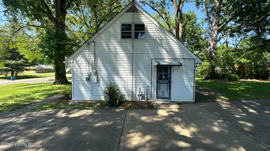 Listing Image 64