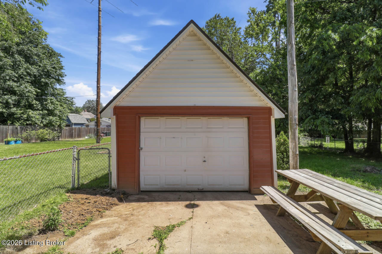 Listing Image 50