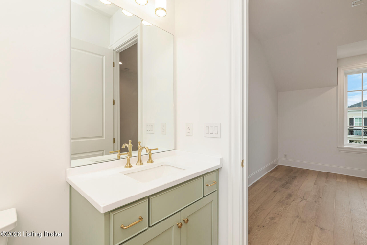 Listing Image 104