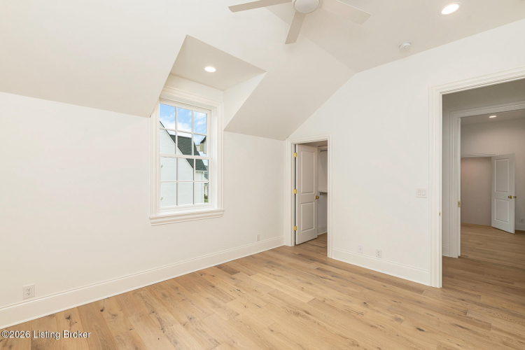 Listing Image 114