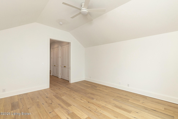 Listing Image 137