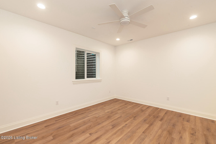 Listing Image 156