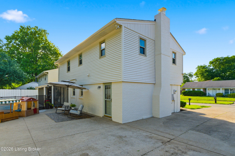 Listing Image 32