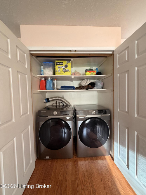 Listing Image 13