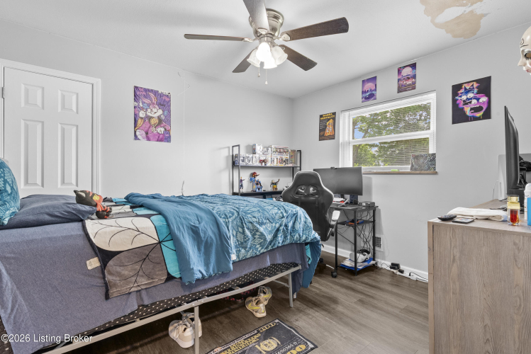 Listing Image 21