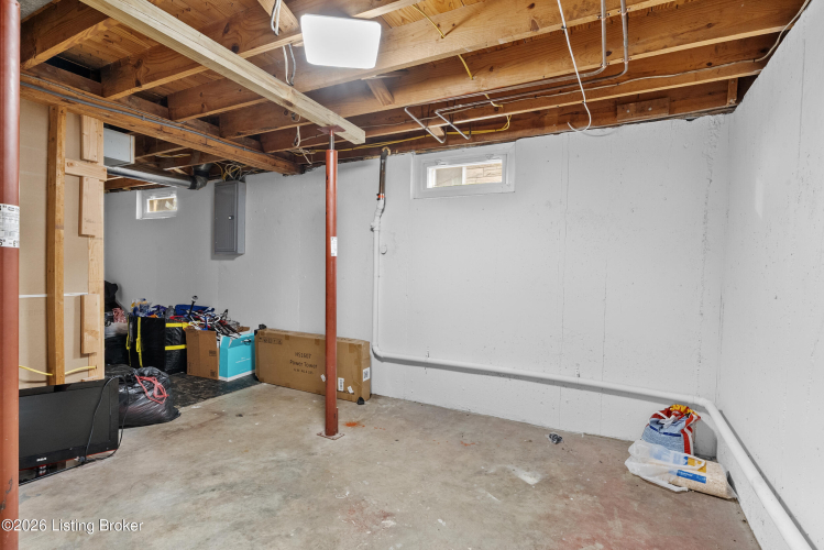 Listing Image 28