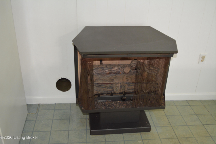 Listing Image 75