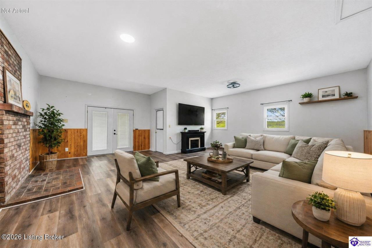 Listing Image 13