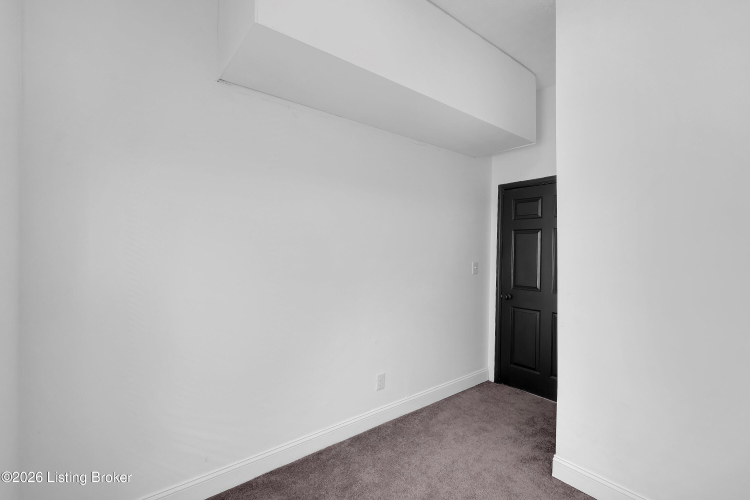 Listing Image 24