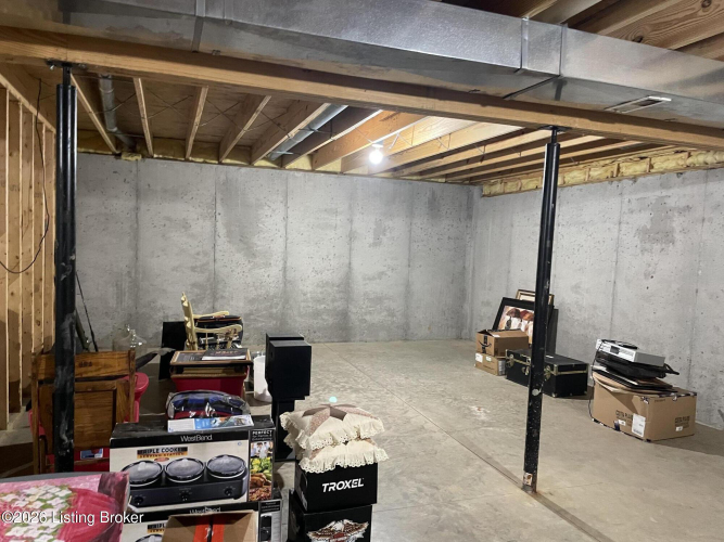 Listing Image 36