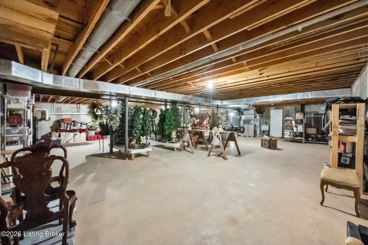 Listing Image 42