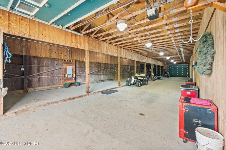 Listing Image 52