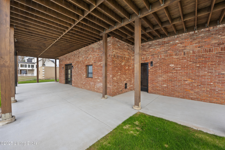 Listing Image 63
