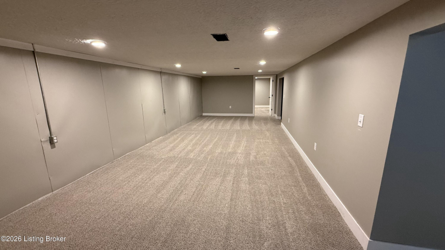 Listing Image 52