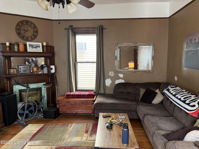 Listing Image 15