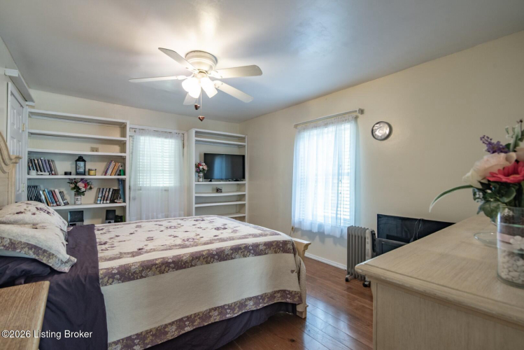 Listing Image 22
