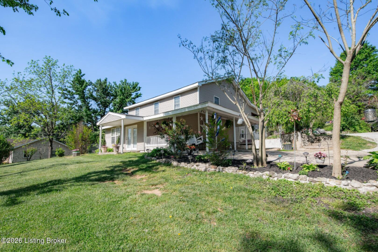 Listing Image 4