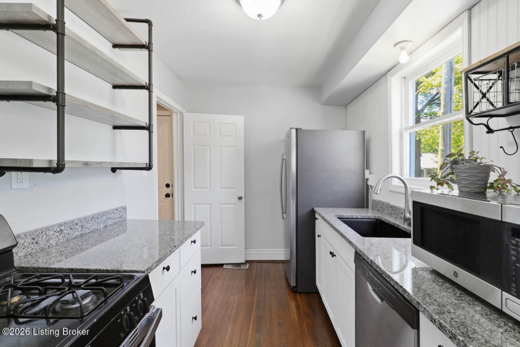 Listing Image 18