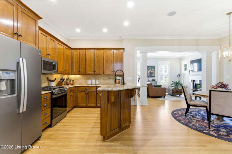 Listing Image 16