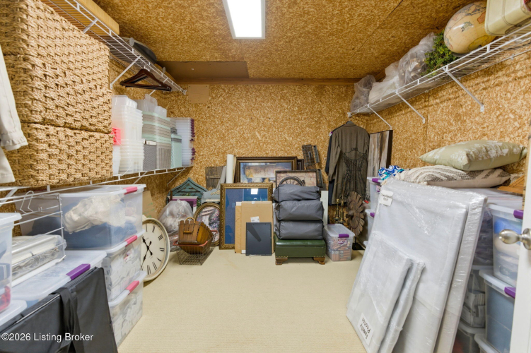 Listing Image 75