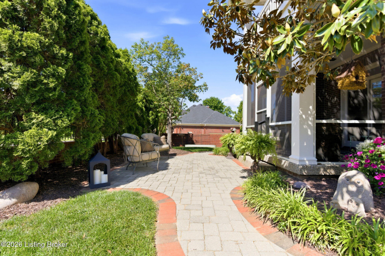 Listing Image 90