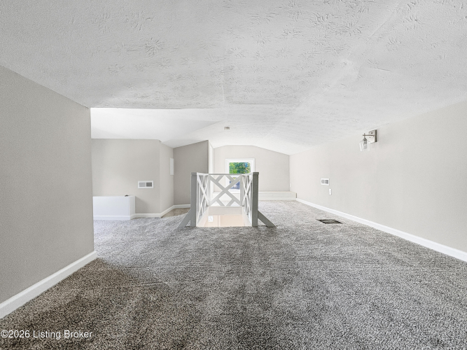 Listing Image 64