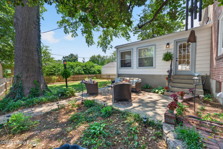 Listing Image 13