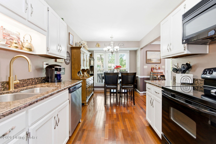 Listing Image 16