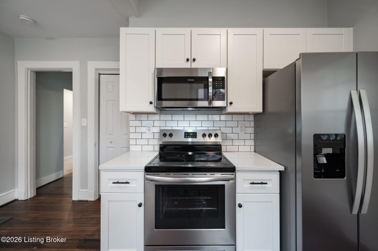 Listing Image 15