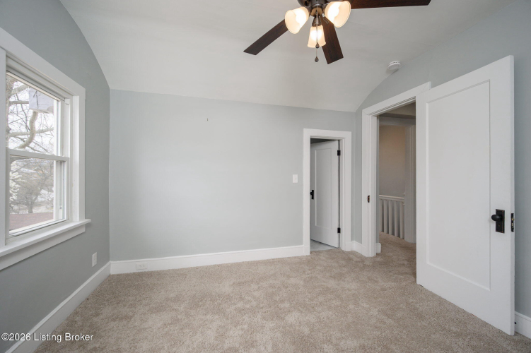 Listing Image 35