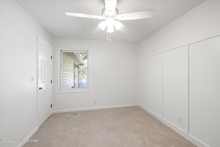 Listing Image 28