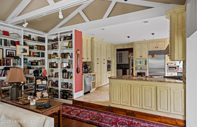 Listing Image 28