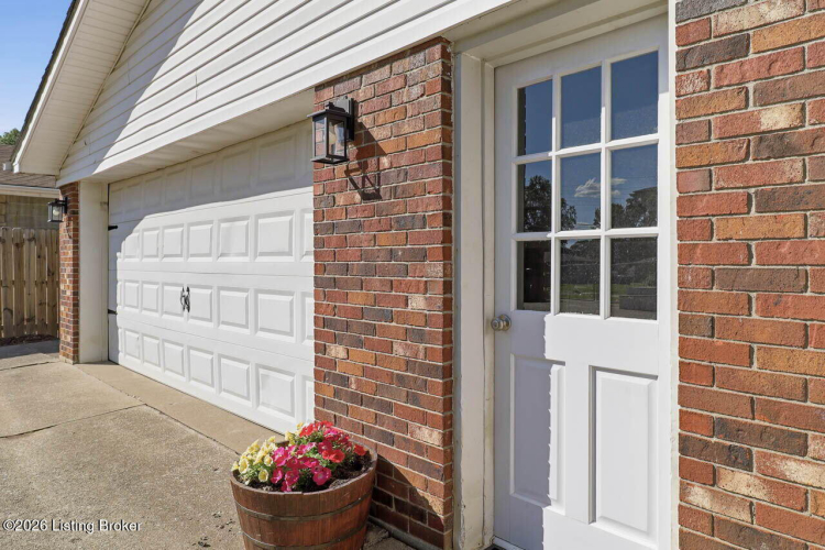 Listing Image 51