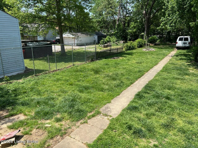 Listing Image 12