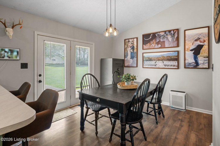 Listing Image 13